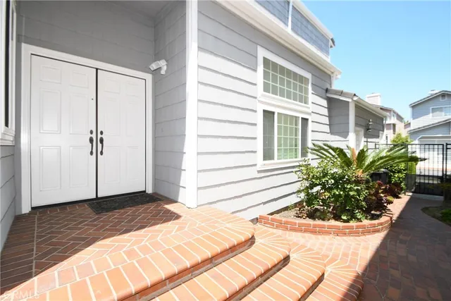 $1,458,000 | 2123 Shelburne Way, Unit 29, Torrance, CA 90503