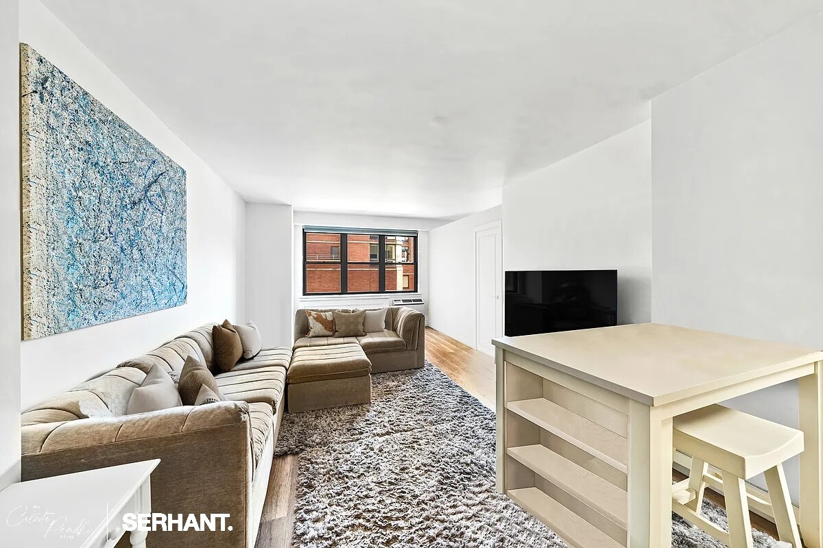 301 East 63rd Street, Unit 8A Manhattan, NY 10065 - Photo 2 of 32