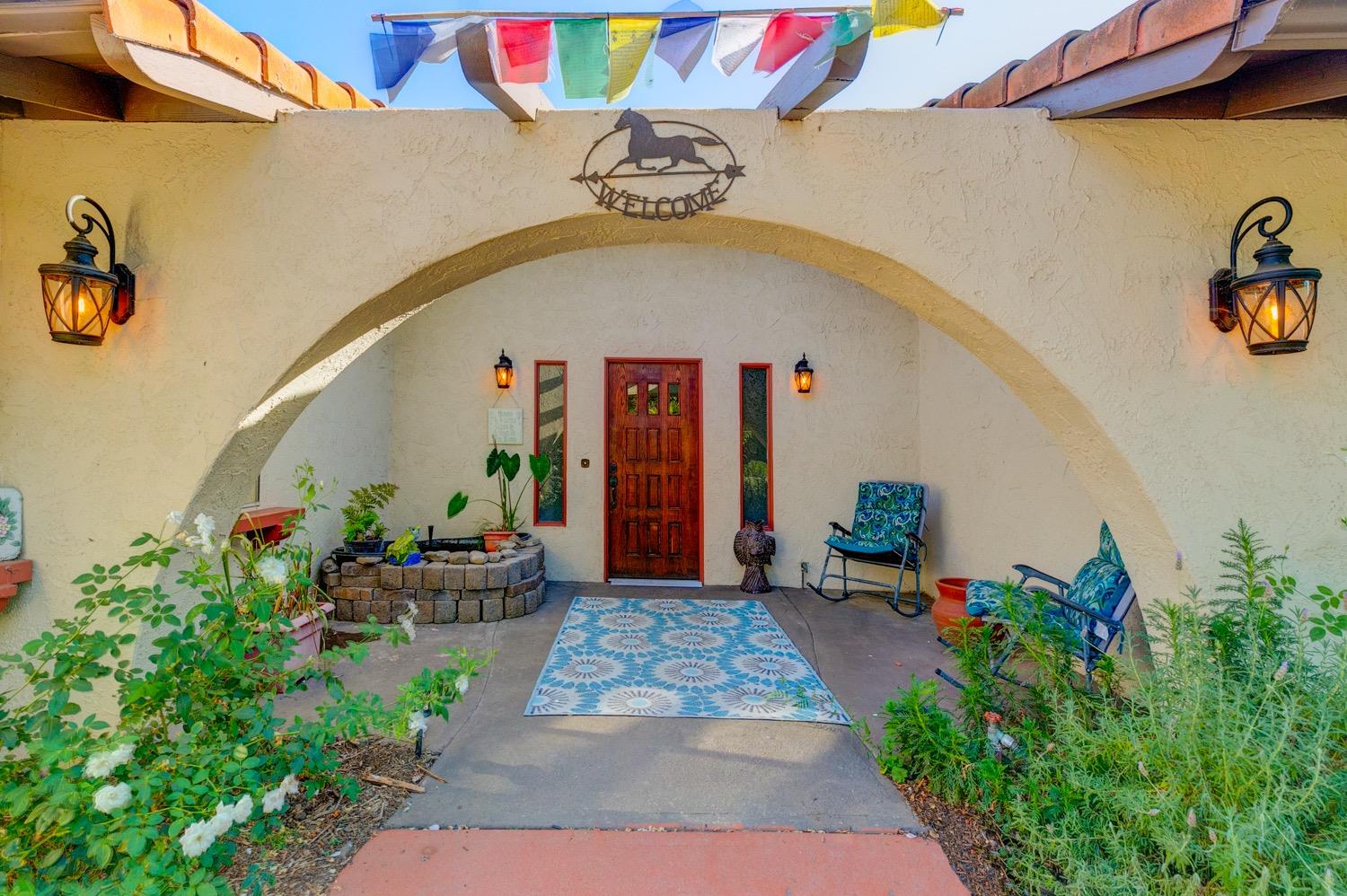 804 Daly Road Ojai, CA 93023 - Photo 4 of 38 a front view of a house with entryway