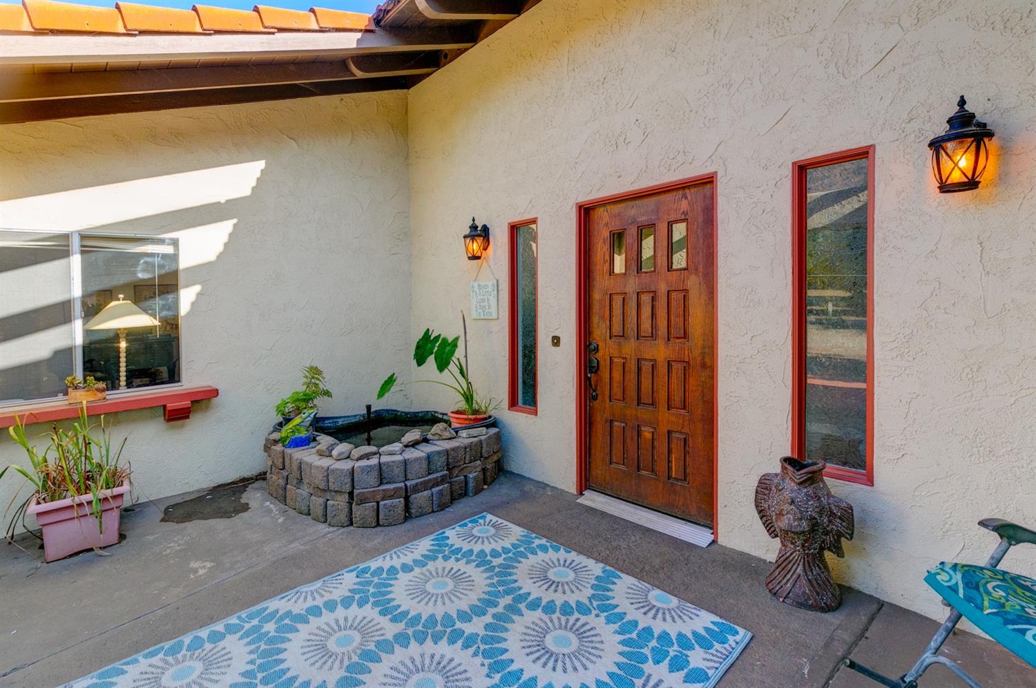 804 Daly Road Ojai, CA 93023 - Photo 5 of 38 a living room with furniture and wooden floor