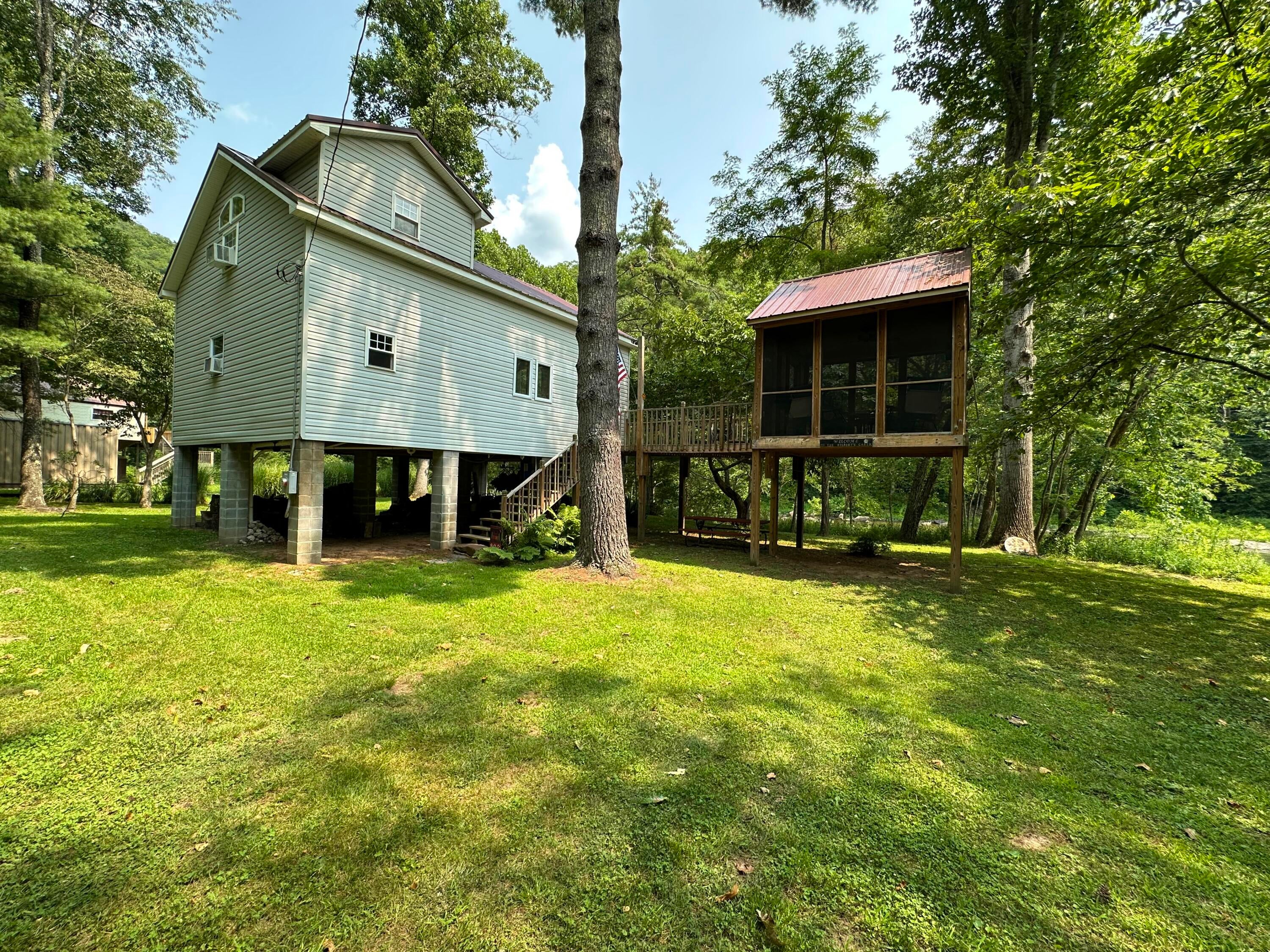 3981 Coleman Cliff Road Frankford, WV 24938 - Photo 17 of 66 3981 Coleman Cliff Rd