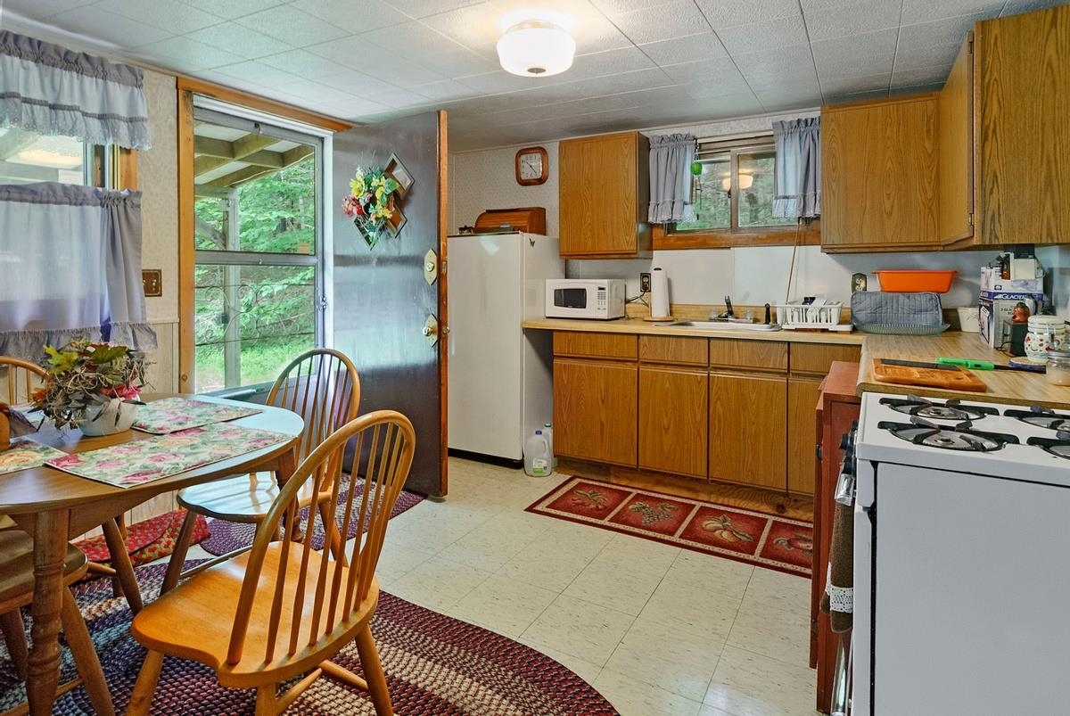 131 Colbath Road Barnstead, NH 03225 - Photo 8 of 19