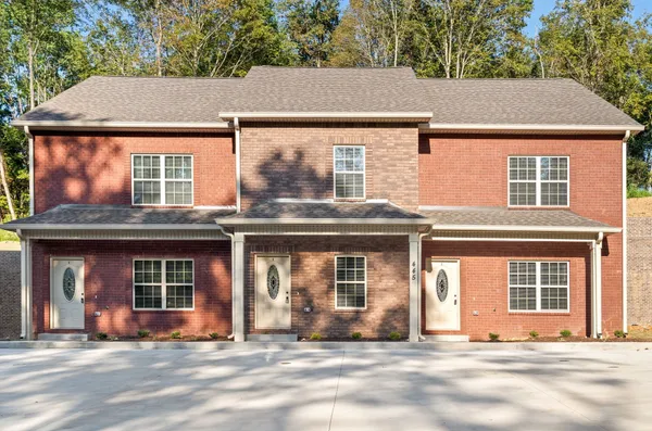 $1,150 | 445 Oak Street, Unit B, Clarksville, TN 37042