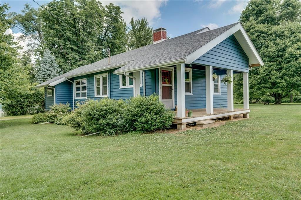 1698 Brodhead Road Coraopolis, PA 15108 - Photo 3 of 23 Gallery Image 3