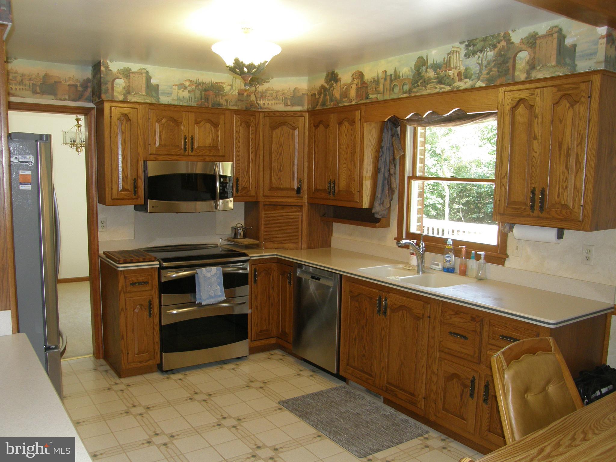 44890 Clarks Mill Road Hollywood, MD 20636 - Photo 21 of 36 Kitchen