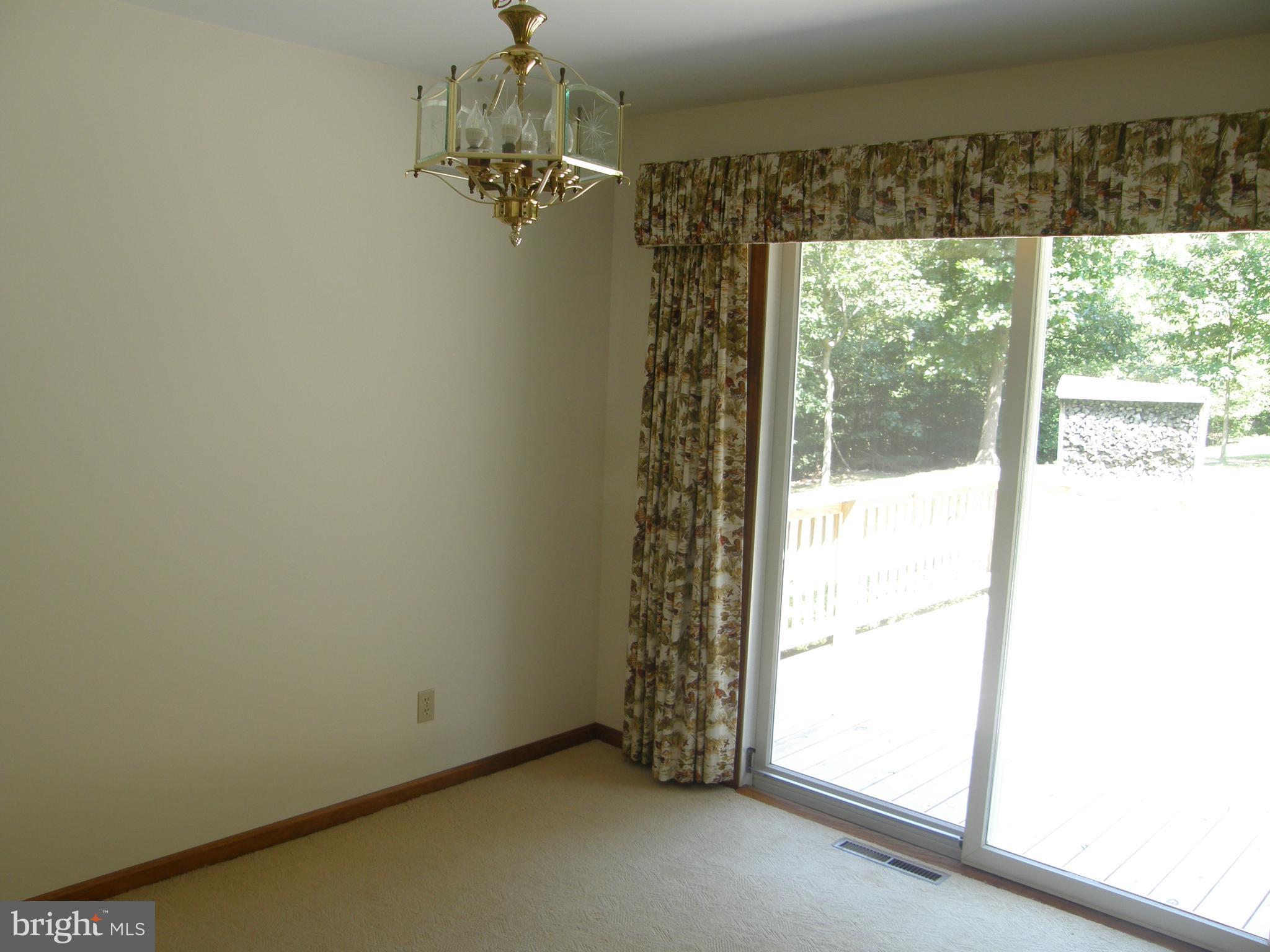 44890 Clarks Mill Road Hollywood, MD 20636 - Photo 9 of 36 Dining Room