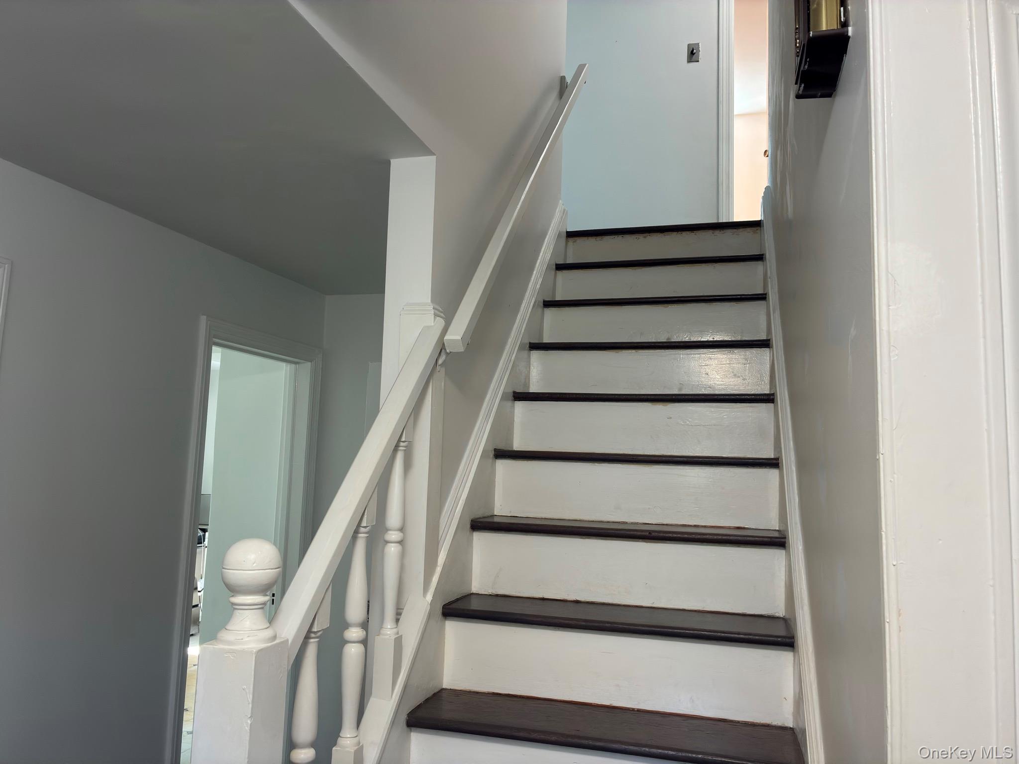 10 Ridge Road Williston Park, NY 11596 - Photo 13 of 26