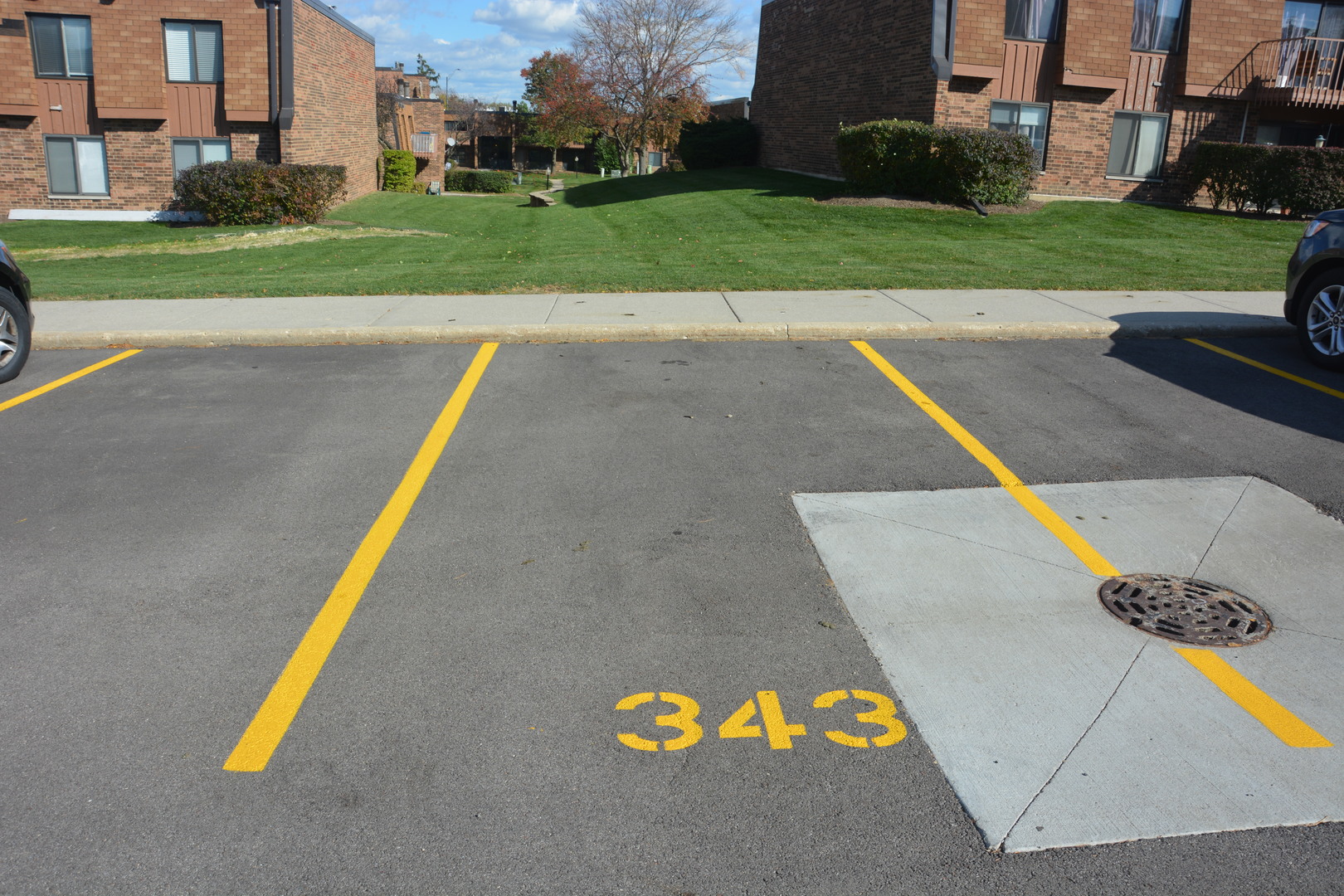 711 Tipperary Court, Unit 2D Schaumburg, IL 60193 - Photo 16 of 17 a view of swimming pool