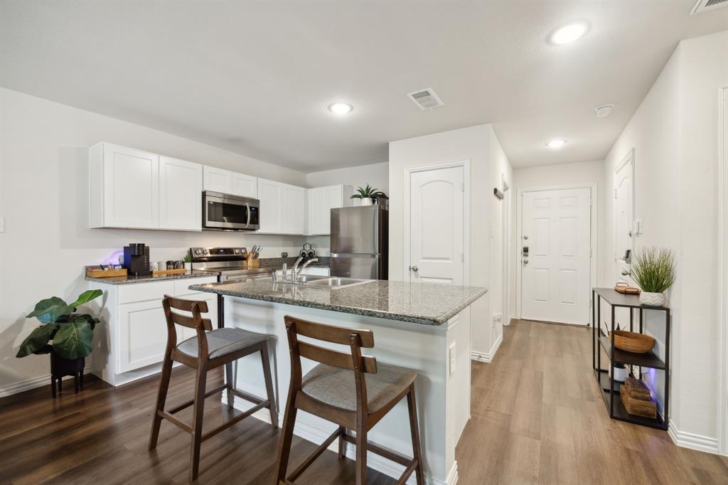 2326 Harding Street Dallas, TX 75215 - Photo 11 of 25