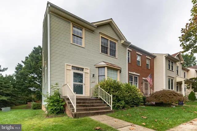 $3,400 | 3883 Zelkova Court, Fairfax, VA 22033