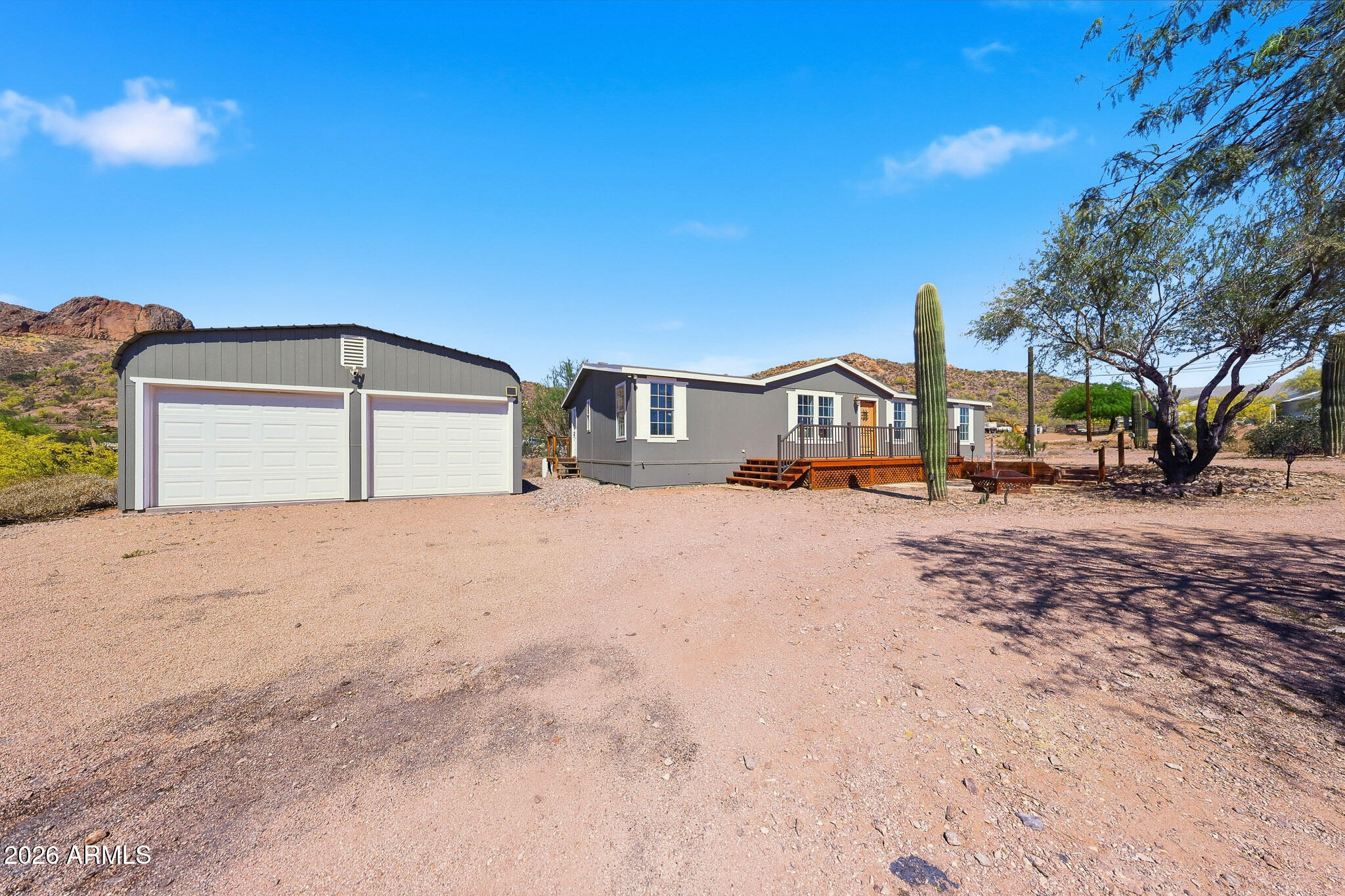 636 West Saddle Butte Street Apache Junction, AZ 85120 - Photo 5 of 74 a (1)