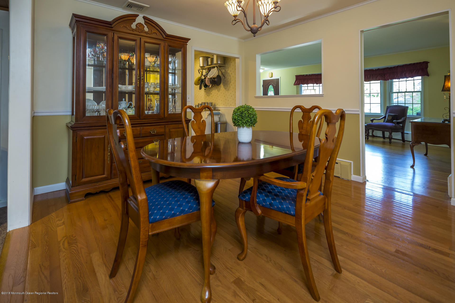 208 Rutledge Drive Middletown, NJ 07701 - Photo 11 of 51 10_Dining Room-2