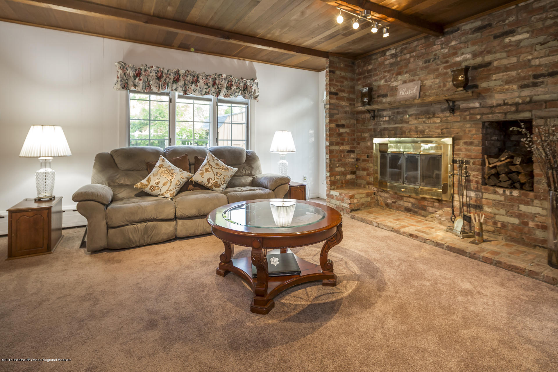 208 Rutledge Drive Middletown, NJ 07701 - Photo 13 of 51 12_Family Room-4