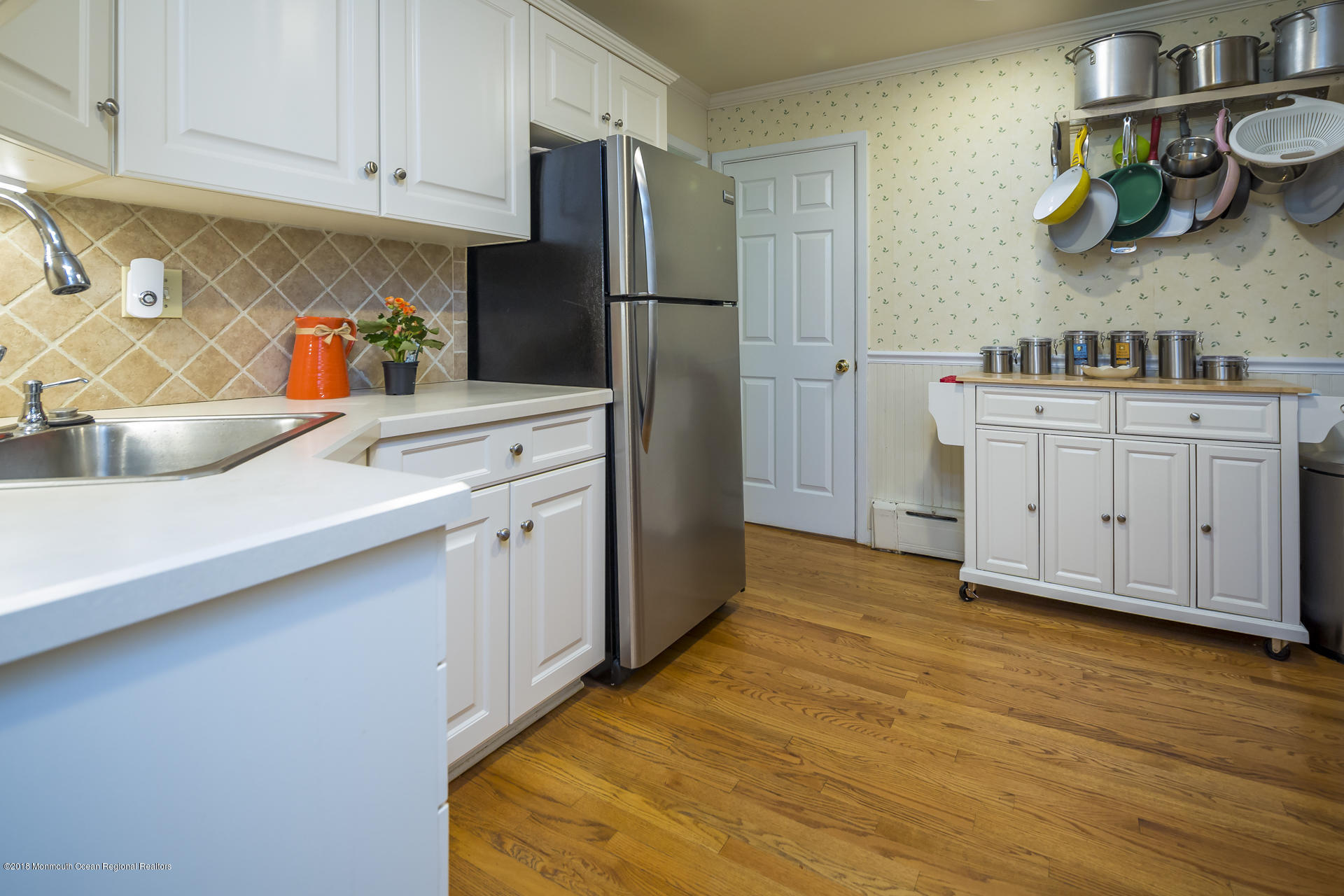 208 Rutledge Drive Middletown, NJ 07701 - Photo 15 of 51 15_Kitchen