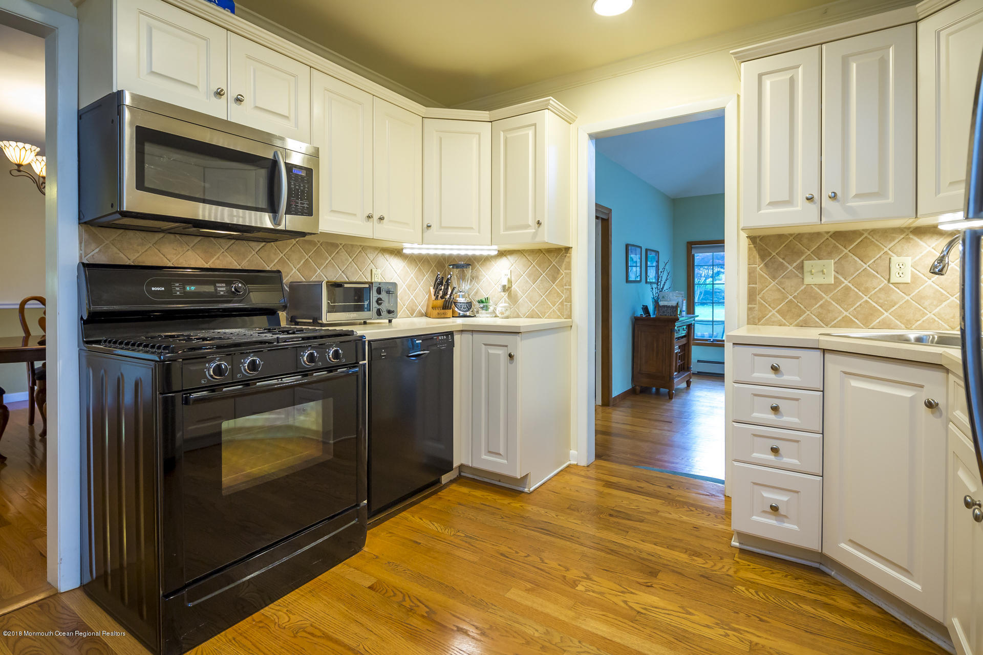 208 Rutledge Drive Middletown, NJ 07701 - Photo 16 of 51 16_Kitchen-4