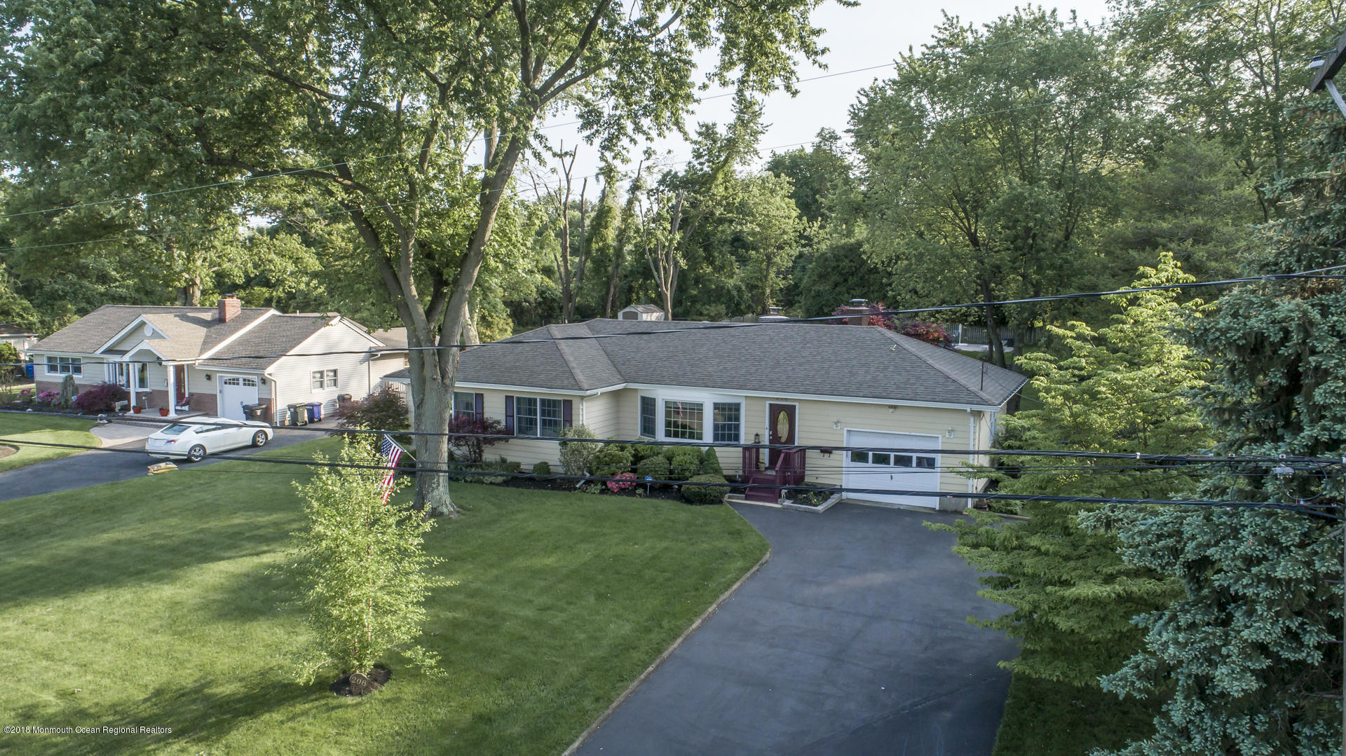 208 Rutledge Drive Middletown, NJ 07701 - Photo 4 of 51 44_Aerial