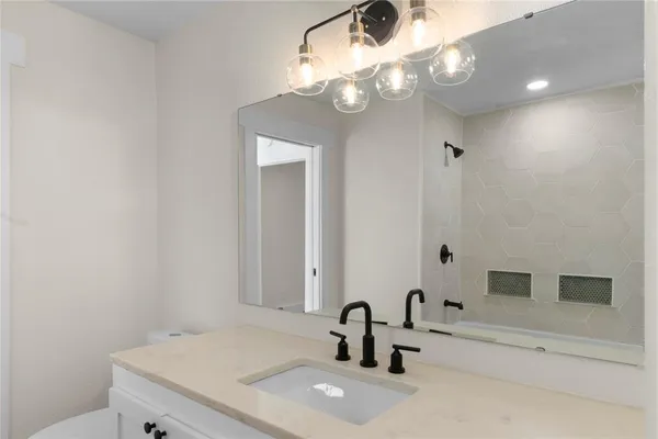 $440,000 | 109 Arrow Way, Gun Barrel City, TX 75156