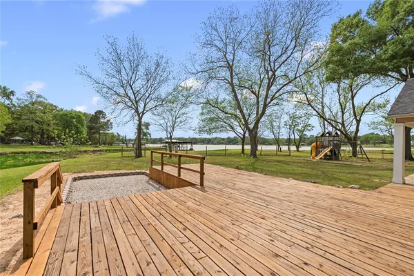 $440,000 | 109 Arrow Way, Gun Barrel City, TX 75156