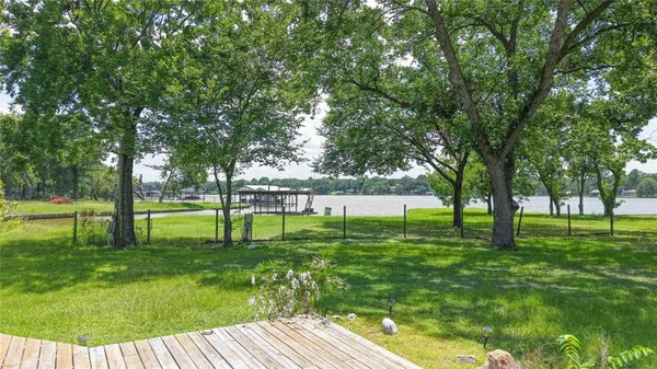 $440,000 | 109 Arrow Way, Gun Barrel City, TX 75156