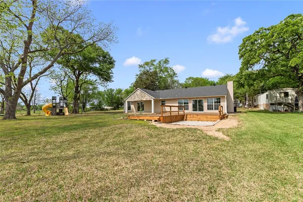 $440,000 | 109 Arrow Way, Gun Barrel City, TX 75156