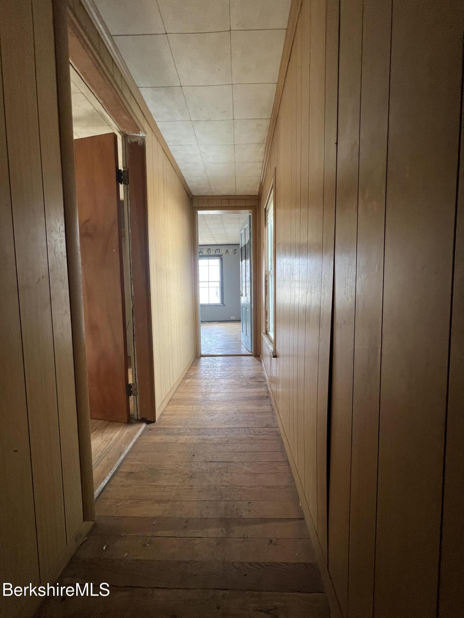 16 King Street Pittsfield, MA 01201 - Photo 13 of 19 IMG_0343