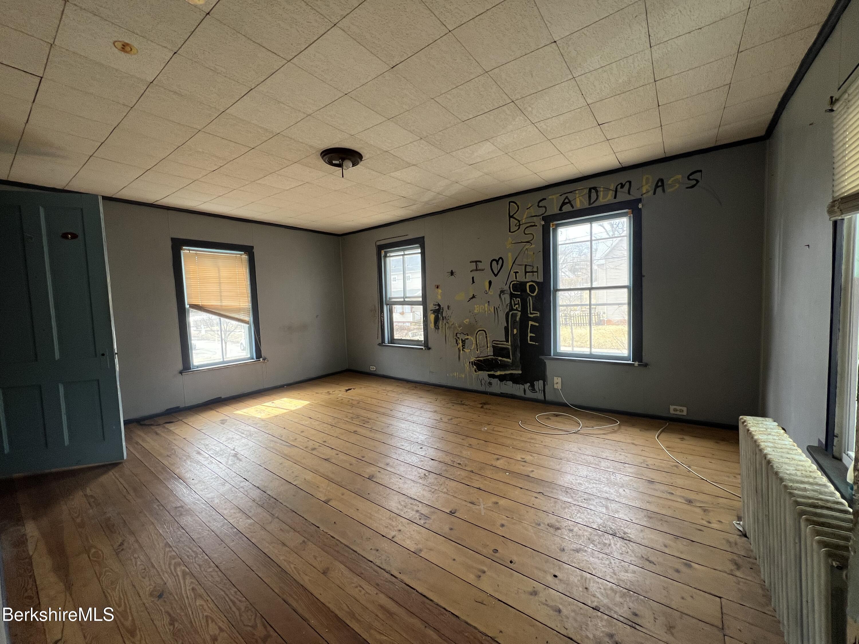 16 King Street Pittsfield, MA 01201 - Photo 14 of 19 IMG_0345