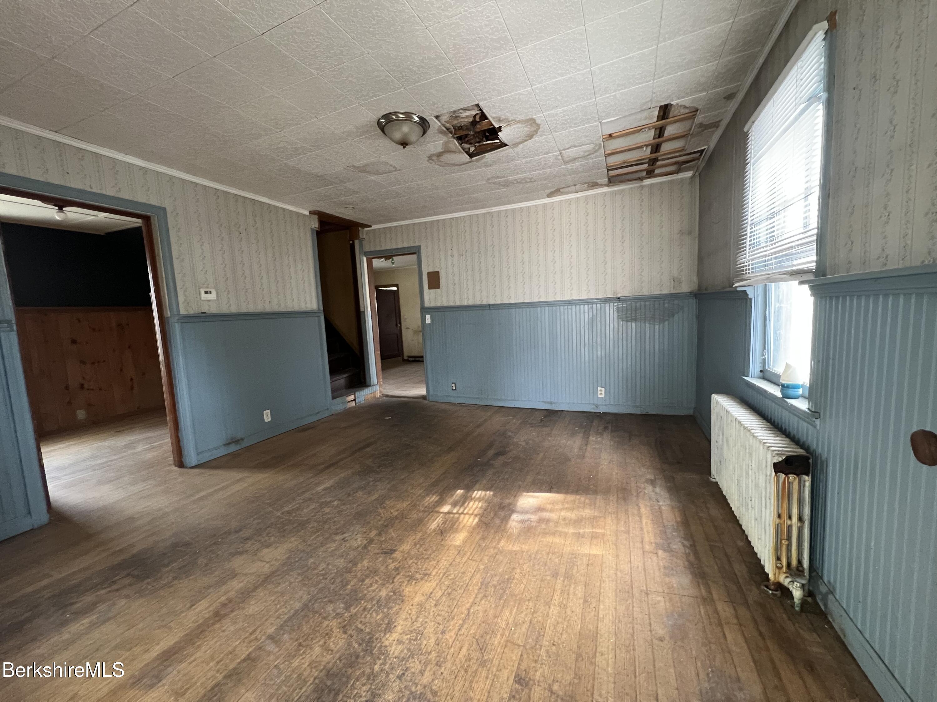 16 King Street Pittsfield, MA 01201 - Photo 7 of 19 IMG_0330