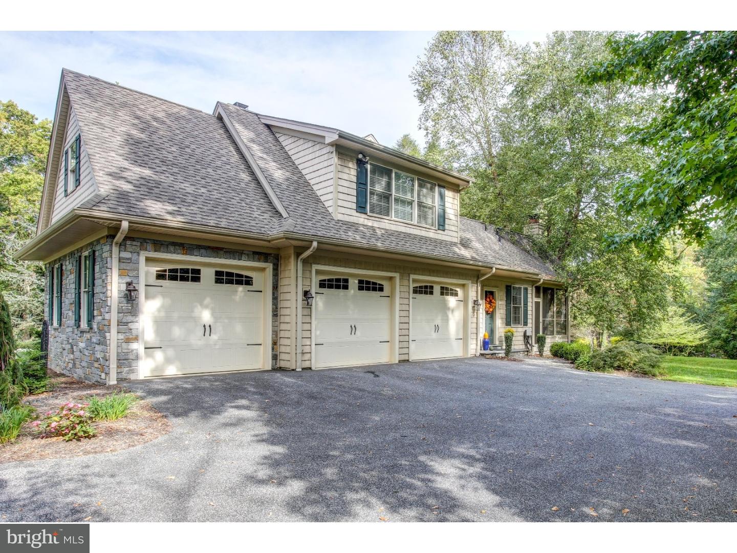 16 Hilltop Road Rose Valley, PA 19086 - Photo 3 of 3 Garage