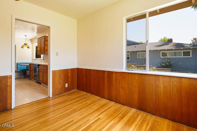 3665 Shadow Grove Road Pasadena, CA 91107 - Photo 9 of 27 a view of a bedroom with bathroom
