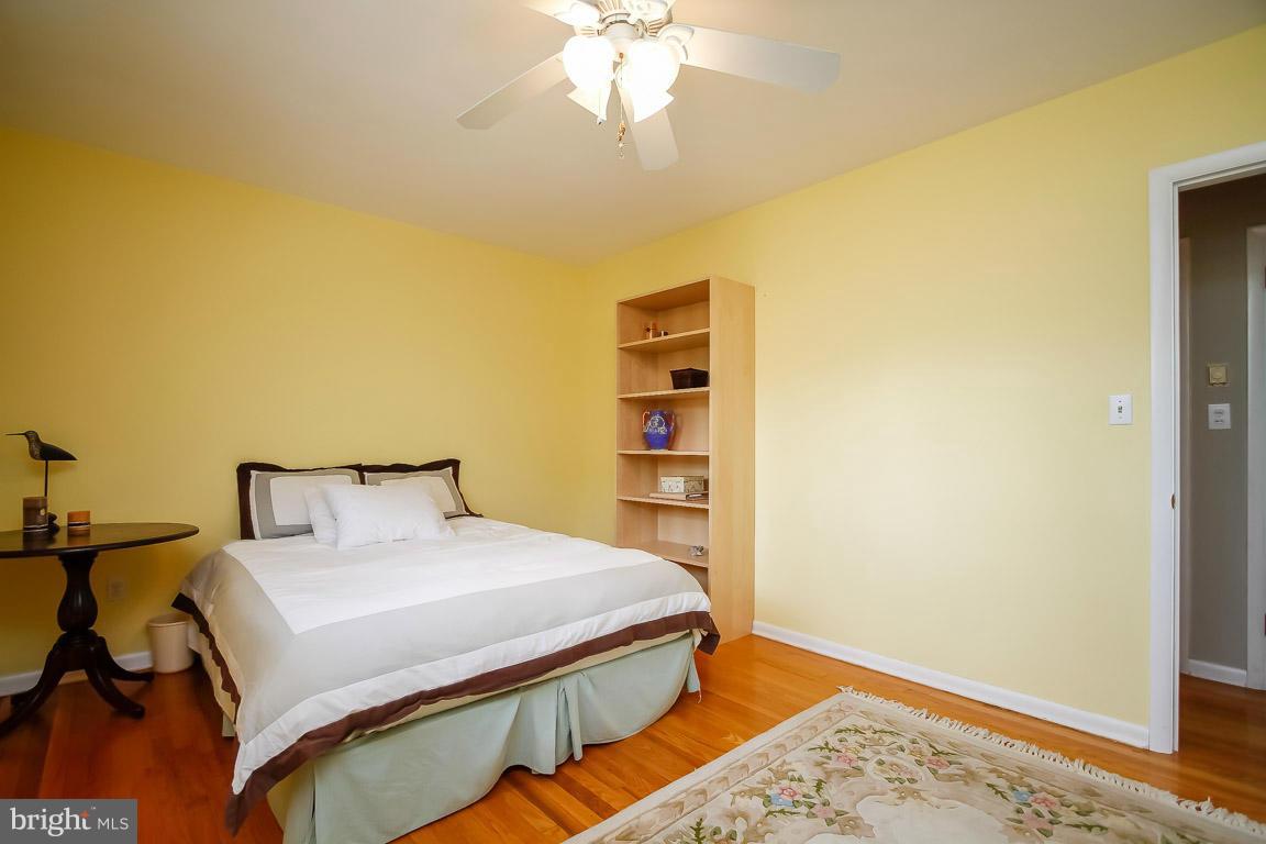 15 Edgeclift Road Towson, MD 21286 - Photo 12 of 26 Bedroom