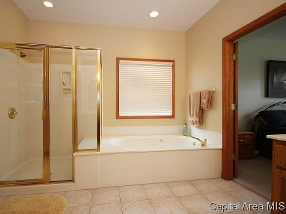 2401 Rosewell Point Springfield, IL 62711 - Photo 11 of 23