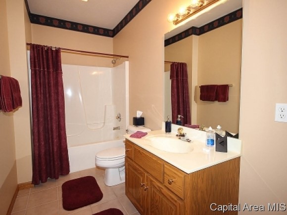 2401 Rosewell Point Springfield, IL 62711 - Photo 13 of 23