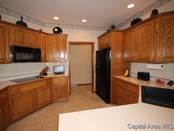 2401 Rosewell Point Springfield, IL 62711 - Photo 6 of 23