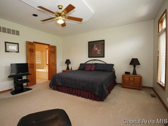 2401 Rosewell Point Springfield, IL 62711 - Photo 9 of 23