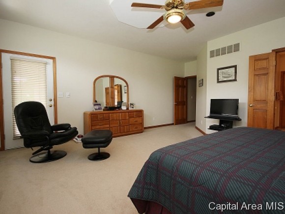 2401 Rosewell Point Springfield, IL 62711 - Photo 10 of 23