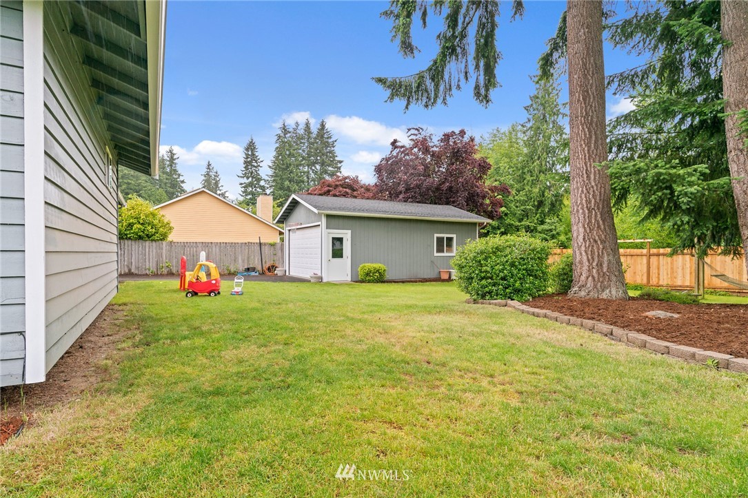 2312 168th Street Southeast Bothell, WA 98012 - Photo 22 of 29 a view of backyard of the house
