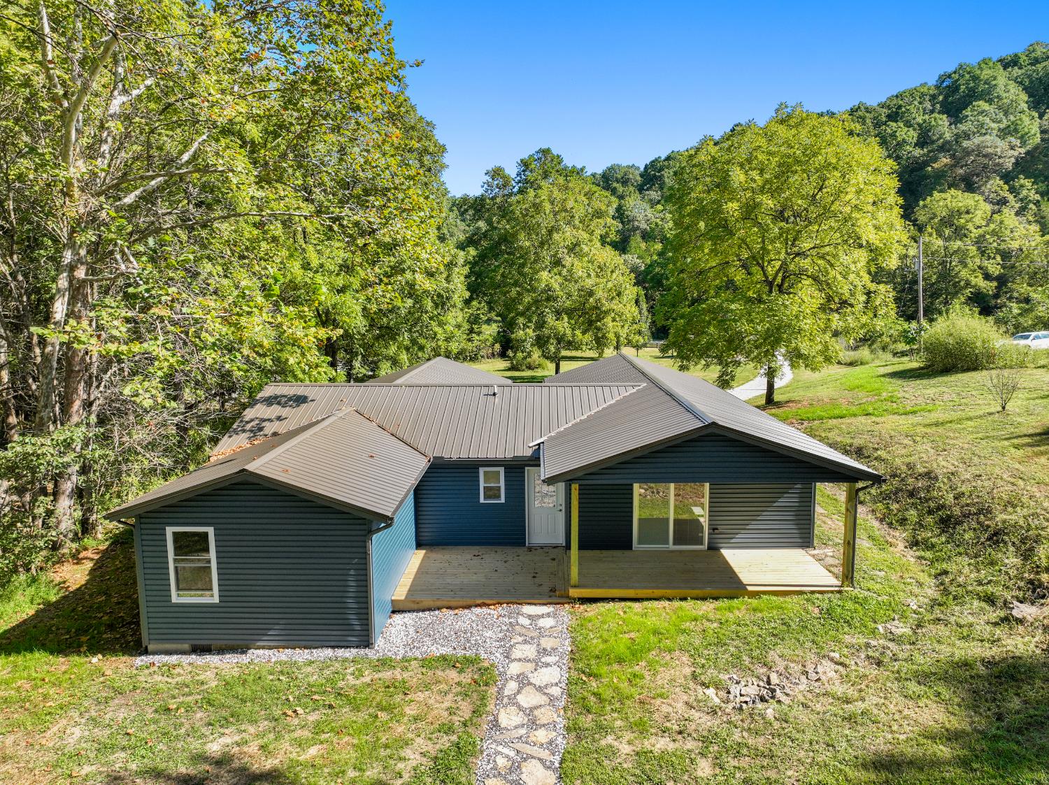 15407 Aberdeen Road Bennington, IN 47011 - Photo 2 of 48