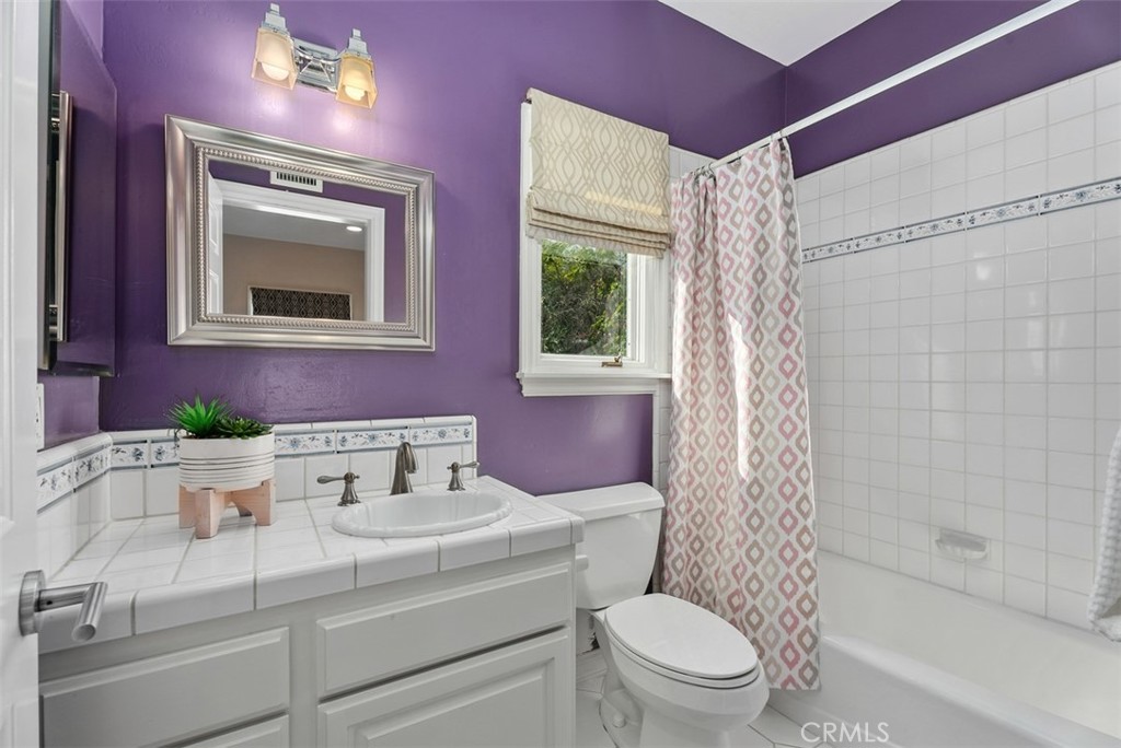 25582 Rapid Falls Road Laguna Hills, CA 92653 - Photo 34 of 59 Bathroom in Bedroom 5