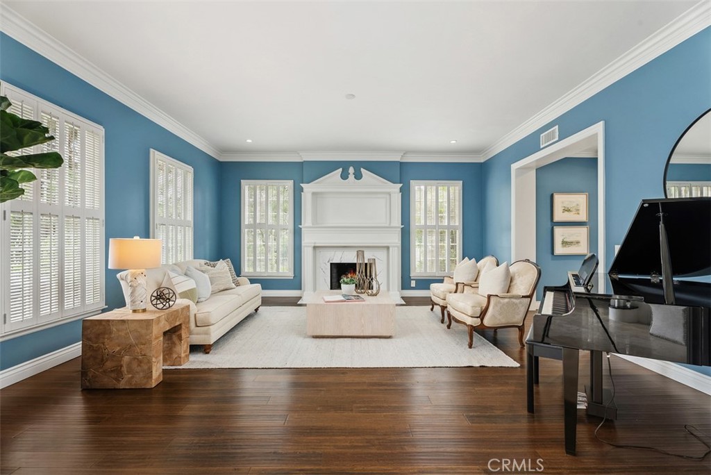 25582 Rapid Falls Road Laguna Hills, CA 92653 - Photo 4 of 59 Living Room