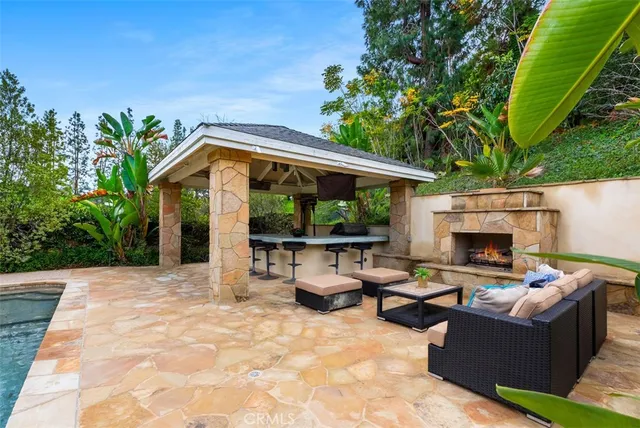 $4,200,000 | 25582 Rapid Falls Road, Laguna Hills, CA 92653