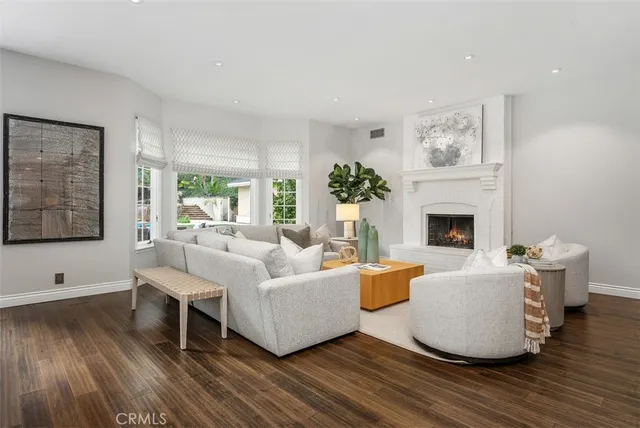 $4,200,000 | 25582 Rapid Falls Road, Laguna Hills, CA 92653