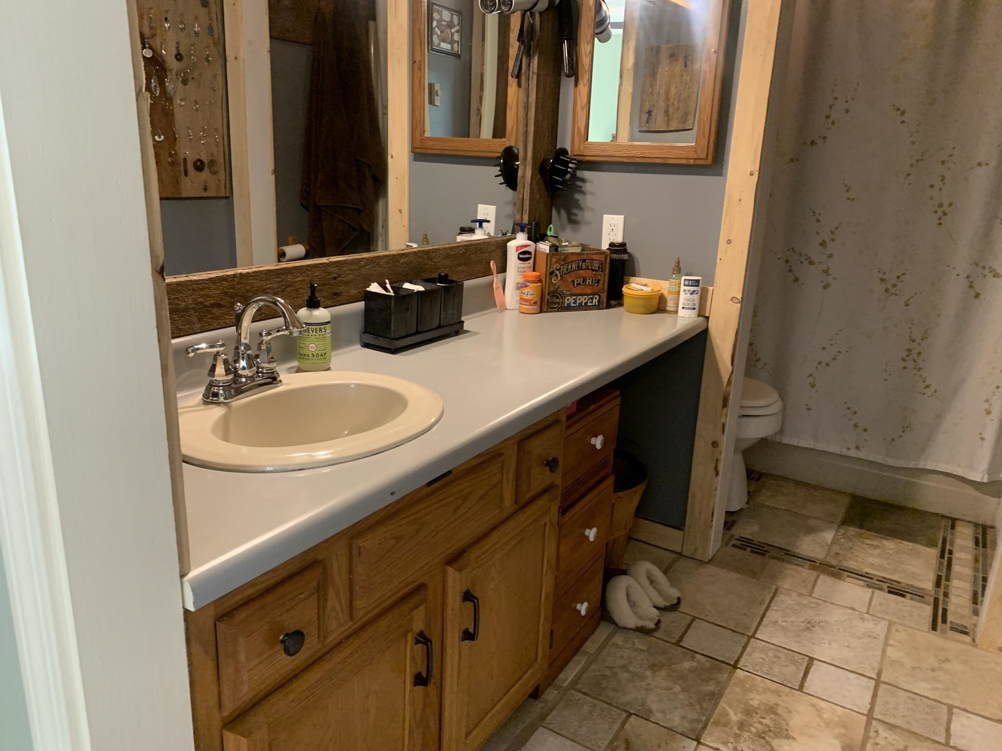 1222 Nichols Pond Road Hardwick, VT 05843 - Photo 17 of 32 Gallery Image 17