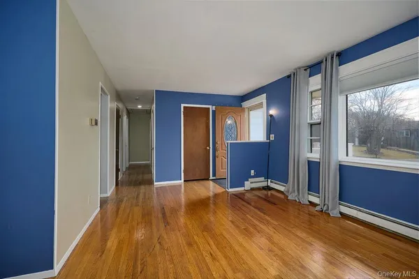 a view of livingroom with hardwood