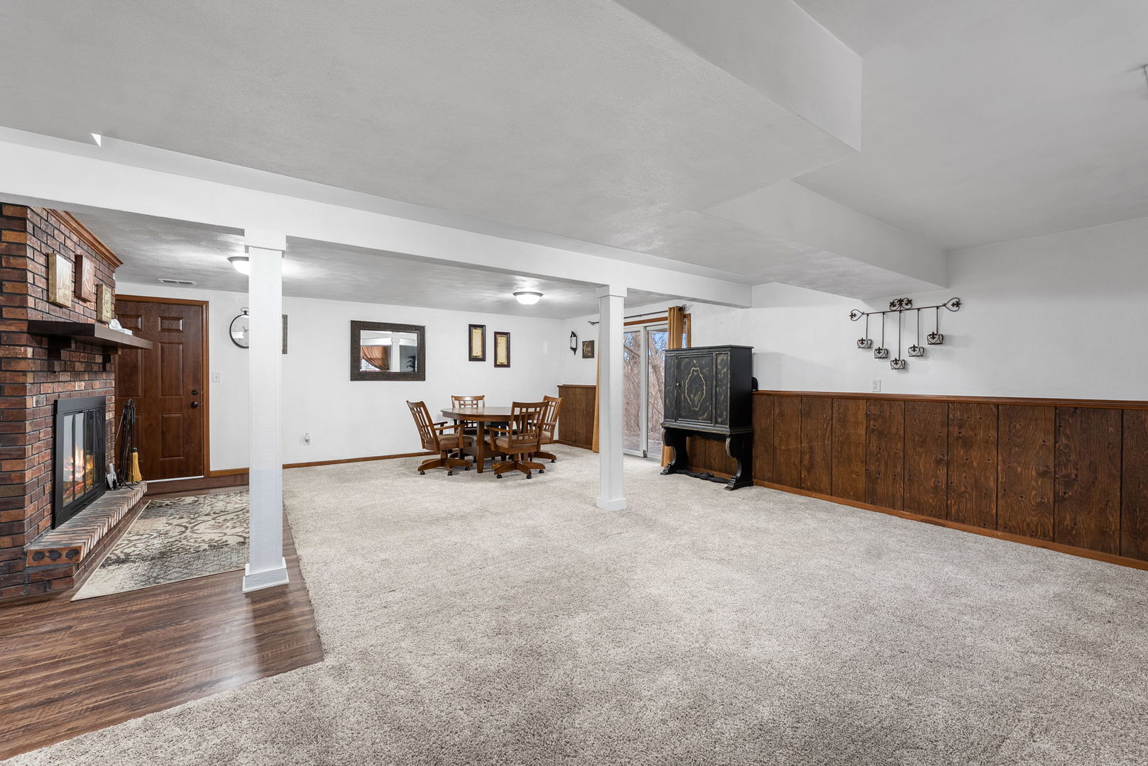 110 Andrea Court Cleveland, IL 61241 - Photo 21 of 23 a view of a livingroom with furniture and a rug