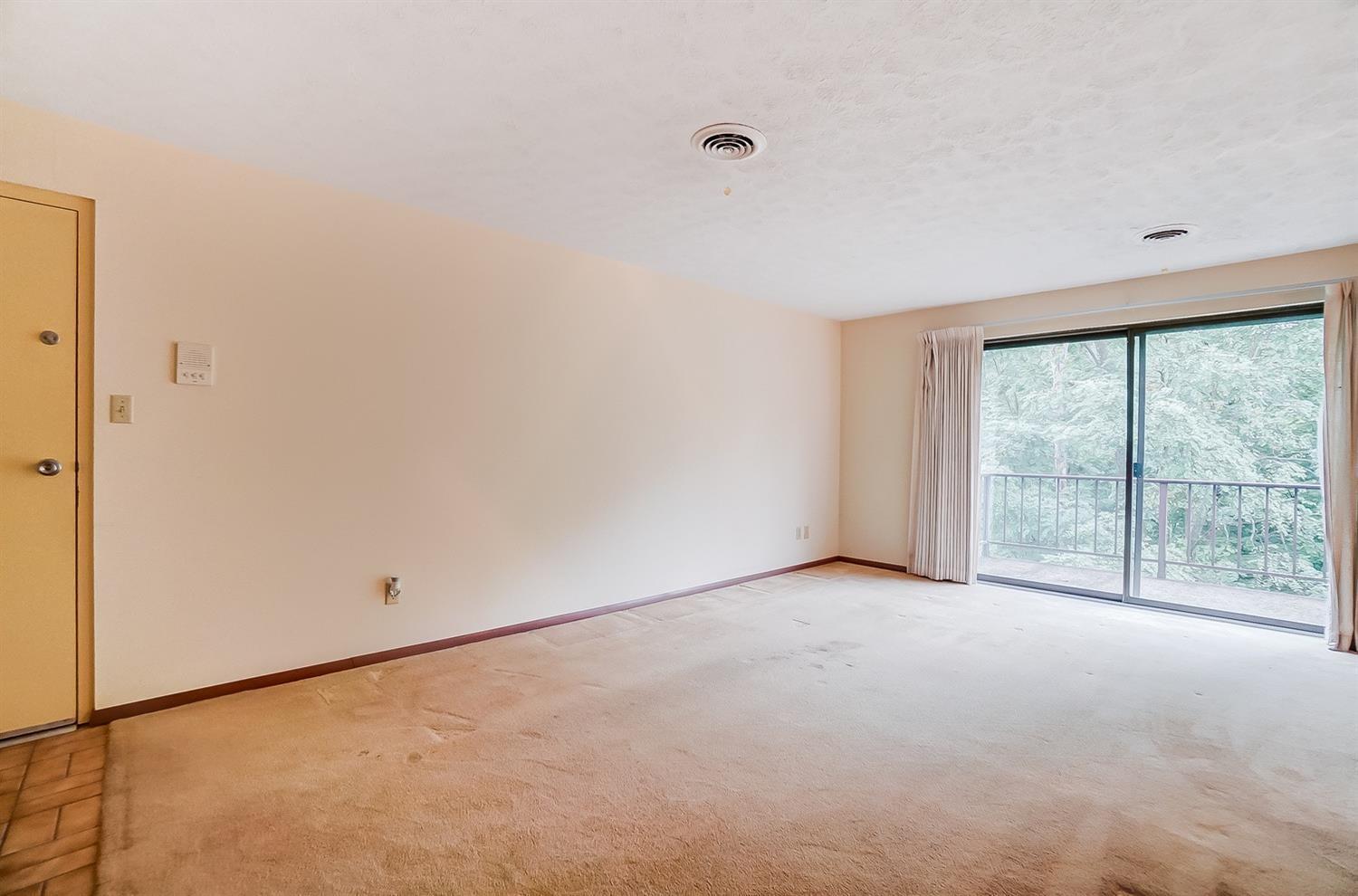 6604 Hearne Road, Unit 59 Cincinnati, OH 45248 - Photo 7 of 28