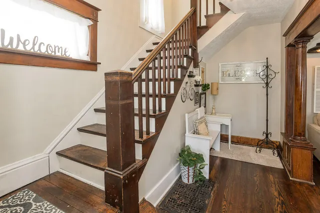 a view of entryway and hall