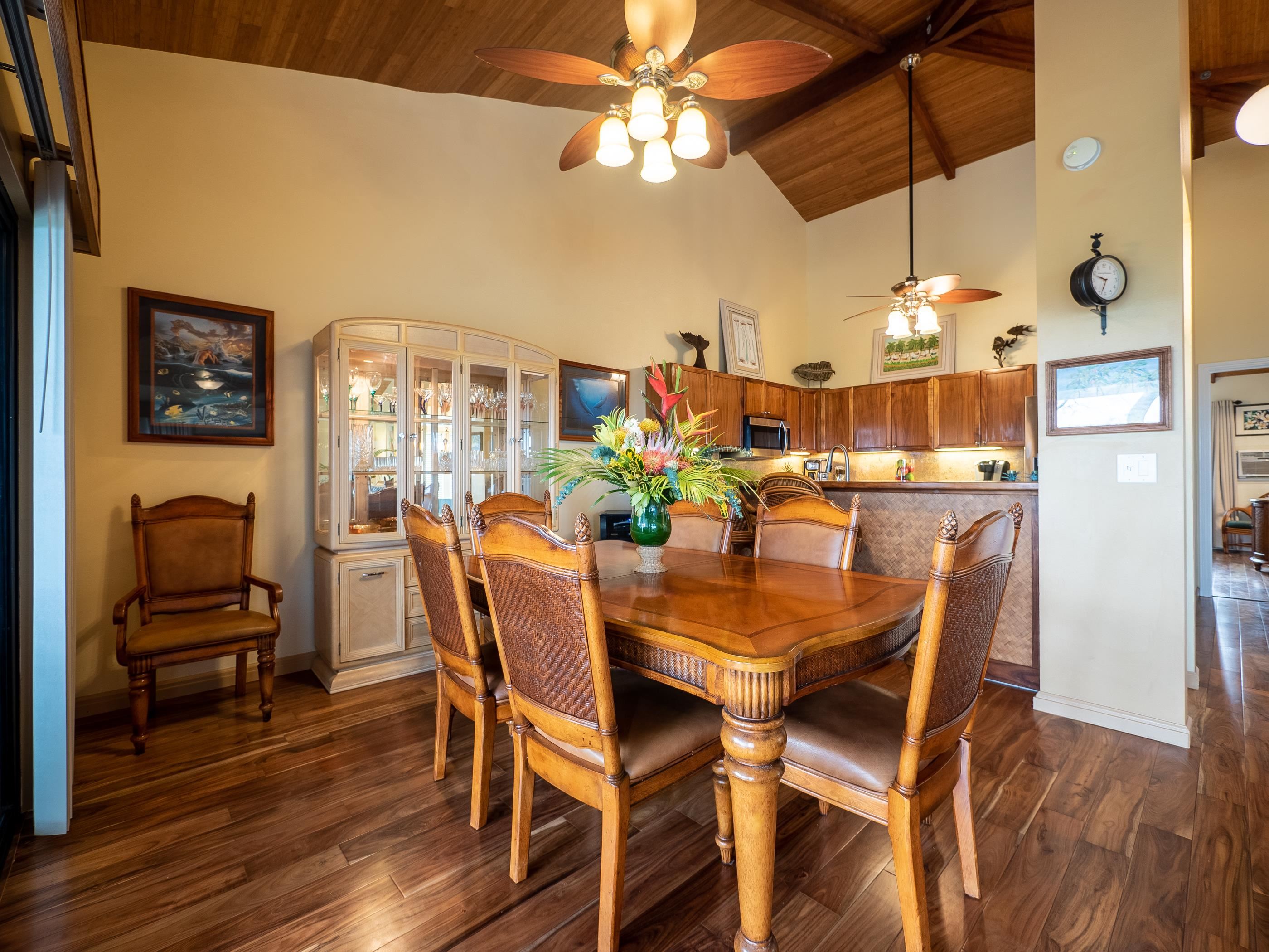 85 Hui Rd F, Unit A Lahaina, HI 96761 - Photo 7 of 39 All this furniture is included in the sale