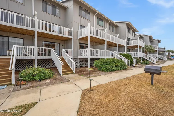 $299,000 | 3 Cedar Reef, Unit E105, Harbor Island, SC 29920