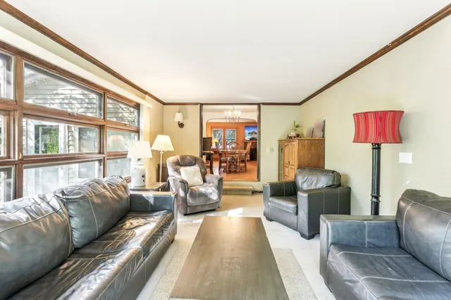 $274,000 | 325 Warren Avenue, Reedsburg, WI 53959