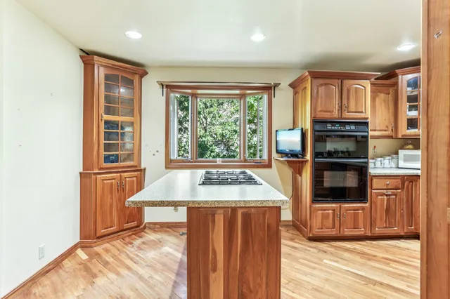 $274,000 | 325 Warren Avenue, Reedsburg, WI 53959